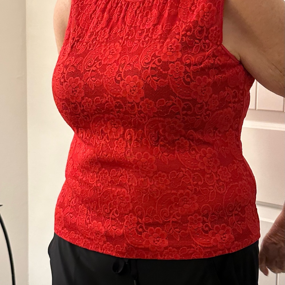 Red lace top in size, Morgan Taylor, size L